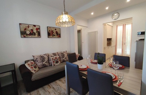 Dongo Apartment | Nice apartment for 5 people with WIFI, TV, terrace and pets allowed