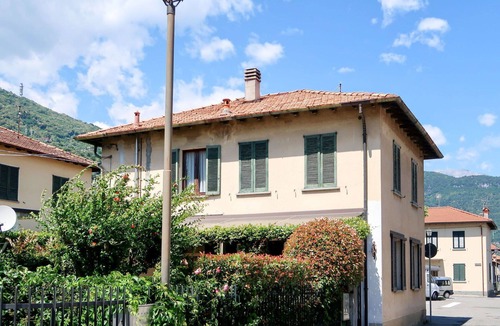 Dongo Apartment | Nice apartment for 5 people with WIFI, TV, terrace and pets allowed