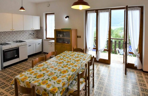 Vesta Apartment | Nice apartment for 6 guests with WIFI, TV, terrace and pets allowed