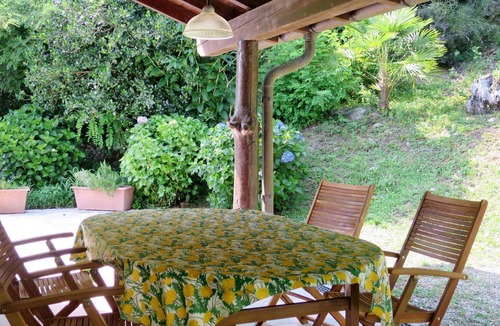 Colmegna Apartment | Nice apartment for 8 people with WIFI, TV, terrace, pets allowed and parking