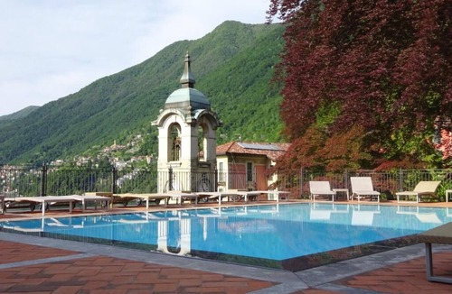 Riva Apartment | Nice apartment inside a residence with a park of secular plants and waterfall