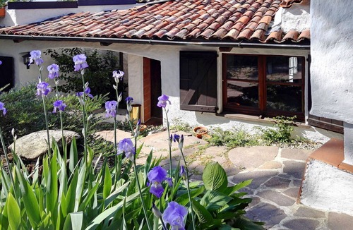 Leggiuno House | Nice apartment in villa for 6 people with TV, terrace and pets allowed