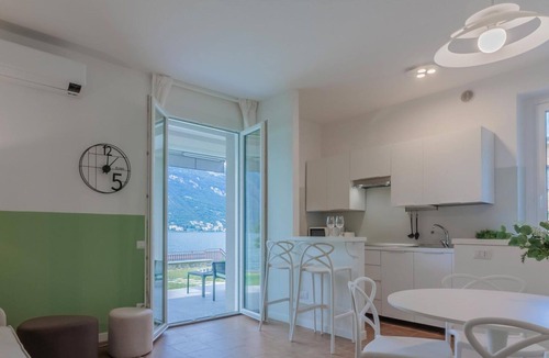 Lezzeno Apartment | Ninfea Apartments by Wonderful Italy - Fern