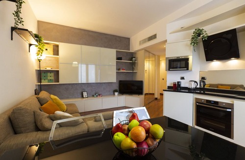 Zona Solari Apartment | notaMI - California Dreaming