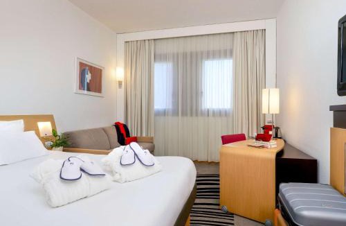 Zona Ca' Granda Hotel | Novotel Milano Nord Ca' Granda
