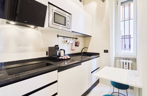 Zona Zara Apartment | One-room apartment Manita 102 - 20 minutes from Duomo