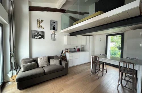Malgrate Apartment | Open-plan loft overlooking Lake Como with private parking space