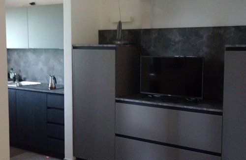 Sensole Apartment | Open space lakefront apartment with pool in Monte Isola