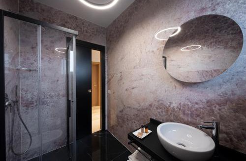 Cazzago San Martino Hotel | OPHELIA Hotel