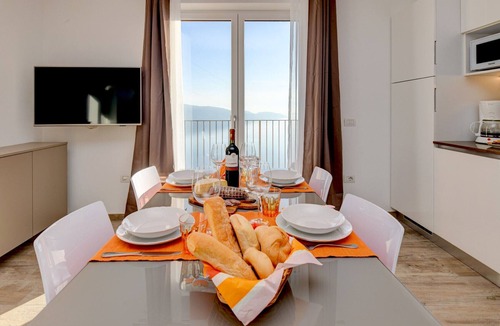 Tignale Apartment | Orange House with breathtaking lake view