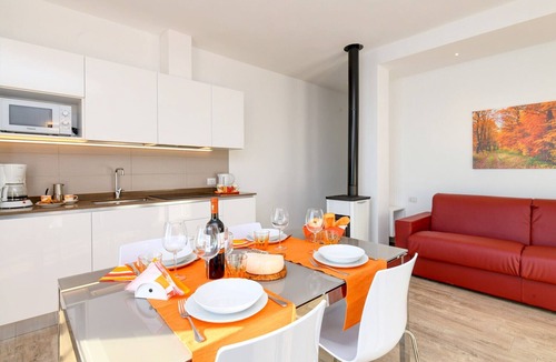 Tignale Apartment | Orange House with breathtaking lake view