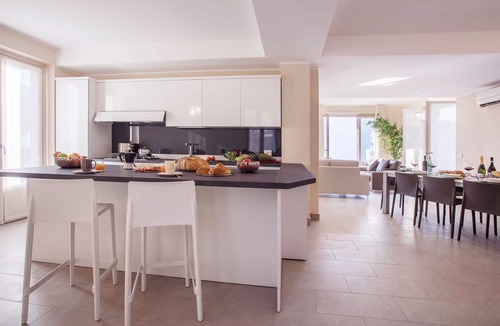 Tremezzina House | Ossuccio Grande C apartment sleeps 12, lake view & pool by Italian Apartments.