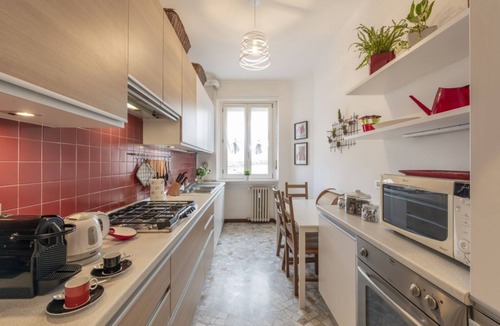 Porta Venezia Apartment | Otto Novembre, 3 – Spacious and Elegant with a View