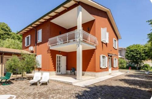 Volta Mantovana Villa | Pace, Luminosità e Comodità a due passi dal Garda