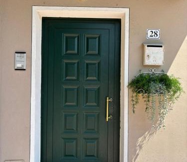 Padenghe sul Garda House | Padenghe Olive House - Ground-Floor Lake View Amid Olives