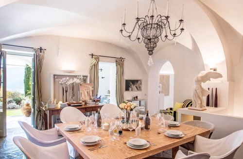 Azzano Villa | Palatial Palazzo with private lake view garden
