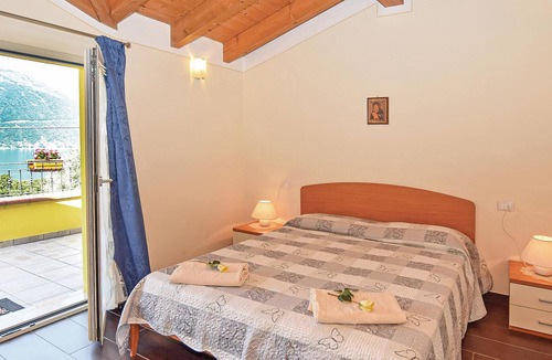 Siviano House | Panoramic terraced house for your vacation on Lake Iseo.