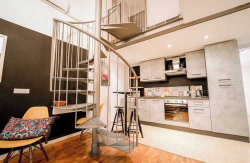 Ripamonti Corvetto Apartment | Parking & Metro M2 [Duomo Navigli] WiFi & AC