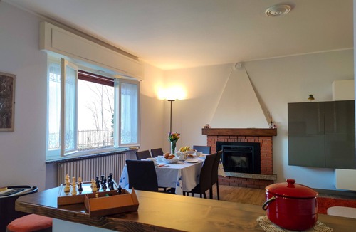 Calozzo Apartment | Pianellina appartamento vacanze con vista lago