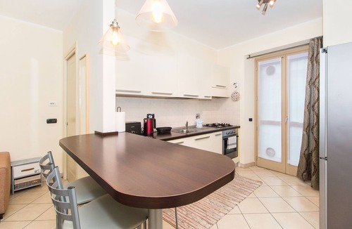 San Donato Apartment | Piazza Statuto Functional Studio