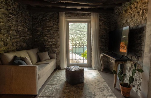 Blevio Apartment | Pietralago, appartamento con giardino vista Lago