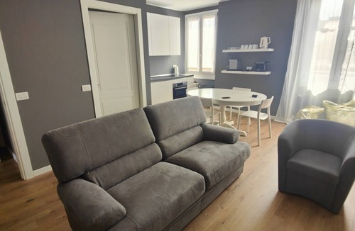 Ponte Seveso Apartment | Ponte Seveso Charming Apartment