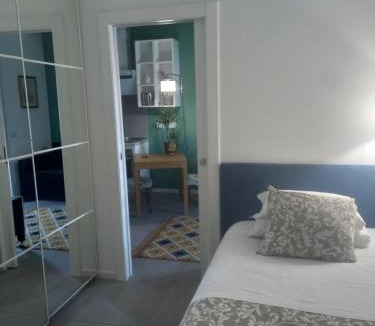 Porta Romana Apartment | Porta romana suite- New cozy Private apartament with 2 bedrooms & 2 bathrooms fully equipped kitchen - Nuovissima Suite completamente arredata 2 camere 2 bagni soggiorno cucina e balcone Metro lsubway Porta romana 3 stops to Duomo Cathedral