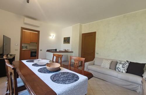 Limonta Apartment | Portico sul lago