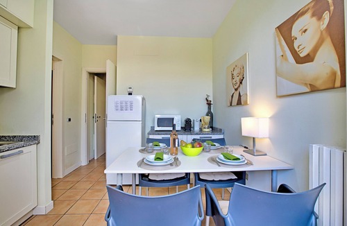 Porlezza Apartment | Porto Letizia Begonia 5, Porlezza, Italy