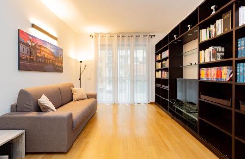 Tricolore Apartment | PREMUDA20 Milan Elegant Apartment