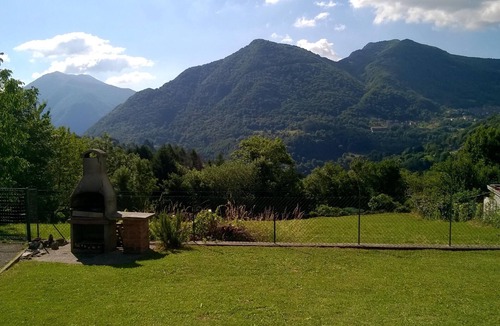 Cerano d'Intelvi House | Private house with garden in Cerano d'Intelvi (CO) Lake Como