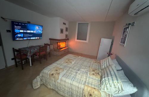 Montesiro House | Private room with independent entrance