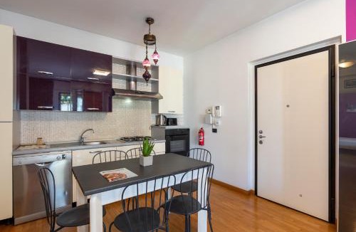 Zona Lancetti Apartment | Private terrace & 2 bedrooms near Bosco Verticale