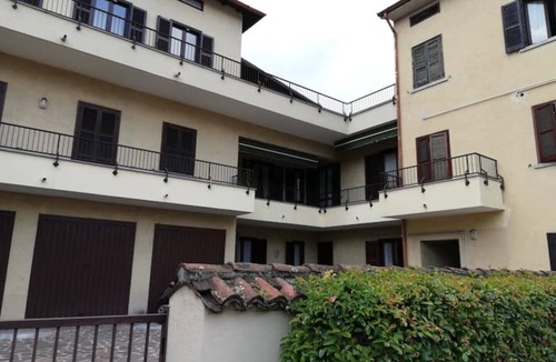 Olginate Apartment | PROMOTION -Basil's Terrace