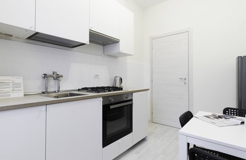 Monza Apartment | Puccini 3 - One Bedroom Apartment, Sleeps 4