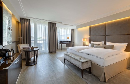 Alte Heide-Hirschau Hotel | Pullman Munich