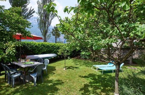 Verceia Apartment | Punto Lago by Interhome