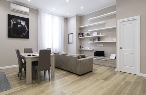 Porta Volta Apartment | Recent, Beautiful Renovation in the City's Centre. Extremely Quiet and Clean