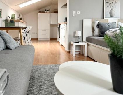 Weiherhammer Apartment | Refugium by Zirwick Apartment
