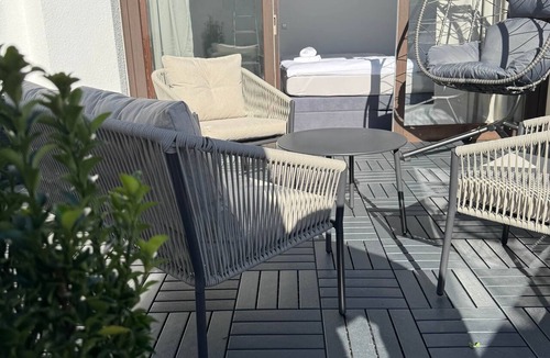 Misburg Apartment | Remark Studios: Studio-Apartment with Terrace