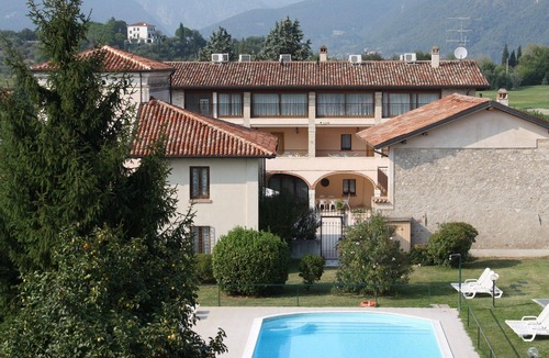 Cunettone-villa House | RESIDENCE IL COLOMBARO ~ B THREE-ROOM APARTMENT CORTE 1