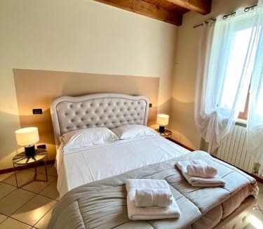 Castel Venzago Apartment | Residence la Lucciola