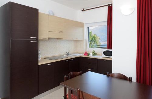 Vercana Apartment | Residence Le Azalee & SPA