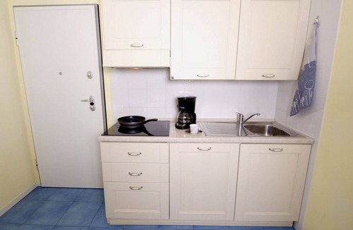 Toscolano Maderno Apartment | Residence Limoni del Rustichel: Apartment N.3 with lake view, underground parking and pool.