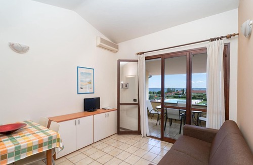 Moniga del Garda Apartment | Residence Primera, Moniga del Garda