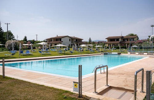 Moniga del Garda Apartment | Residence Primera, Moniga del Garda