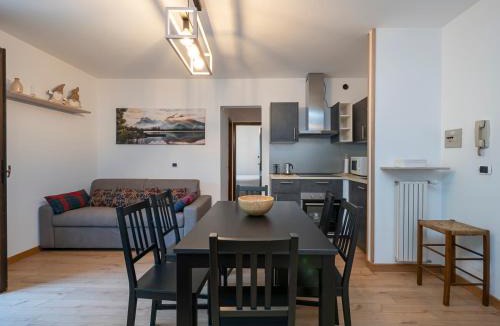 Madonna di Tirano Apartment | Residence Valtellina - Appartamento centrale vicino salita Baradello