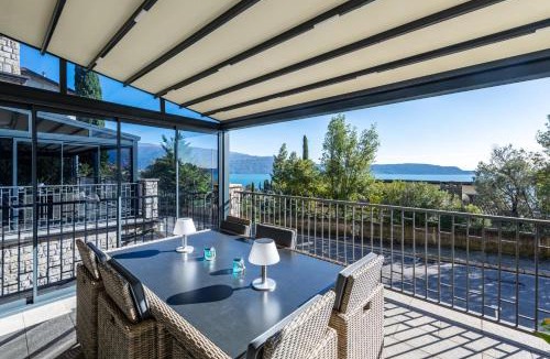 Pulciano Apartment | Residence Virgilio Green