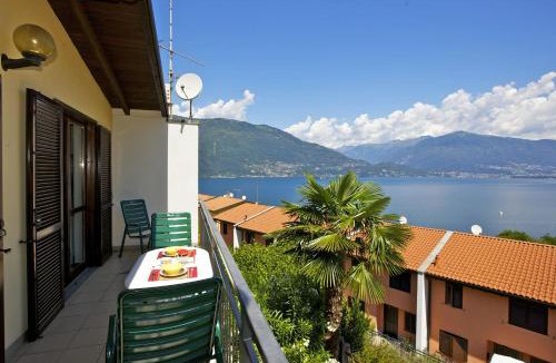 Pino Lago Maggiore Apartment | Residenza Arcobaleno