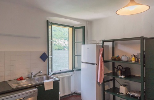 Laglio Apartment | Residenza Regina - Three Bedroom Apartment, Sleeps 5